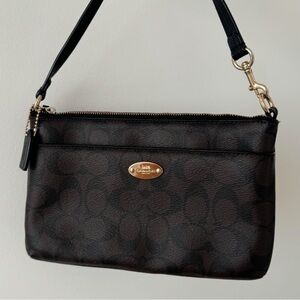 Coach Bag Brown Signature Wristlet